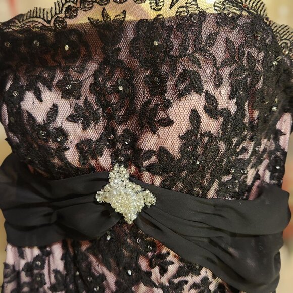 NWT Sz 6 Flirt by Maggie Sottero P2207 Pink & Black Lace Evening Gown - Picture 6 of 11